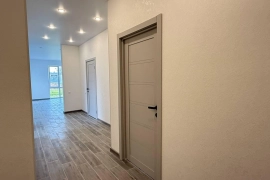 Дом полностью готов, с отделкой и коммуникациями. 